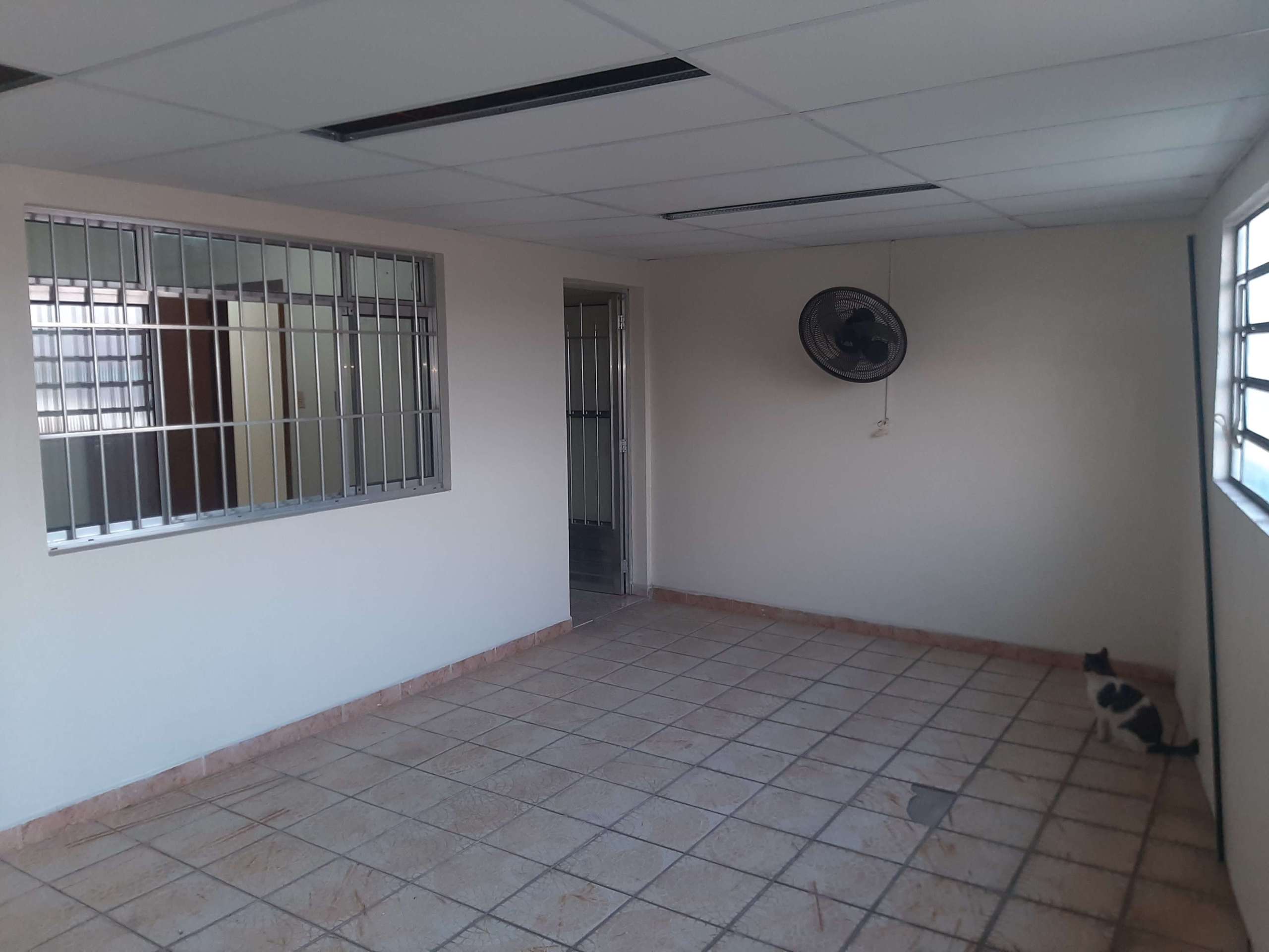 2° andar, 3° sala, direita_003