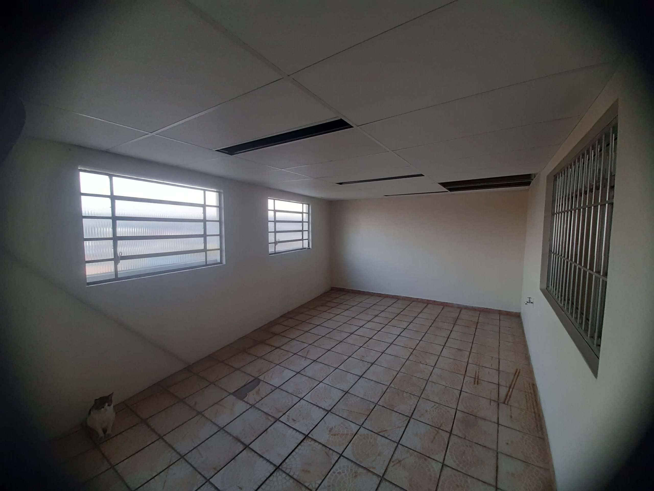 2° andar, 3° sala, direita_005