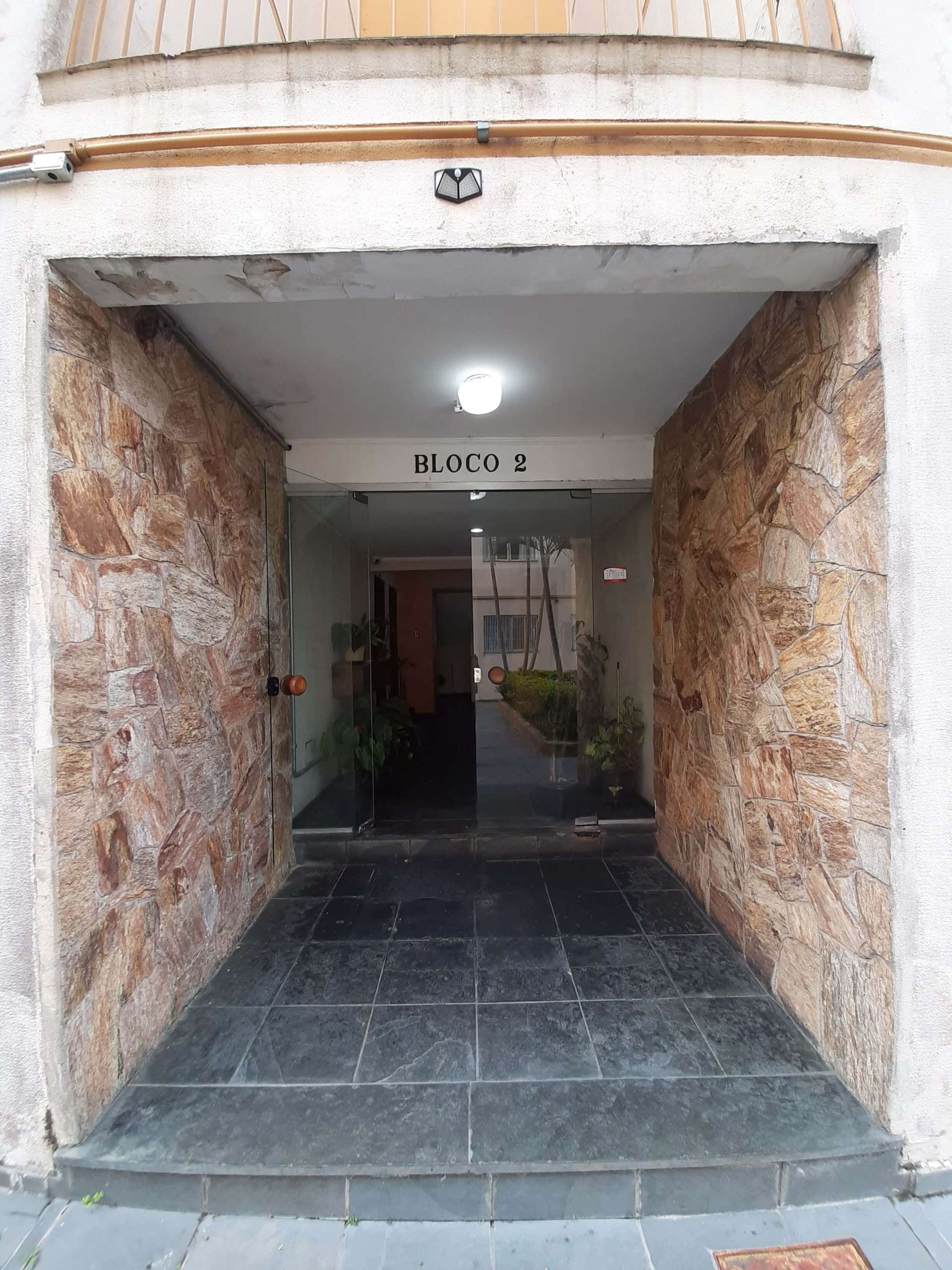 Entrada do edifício_001