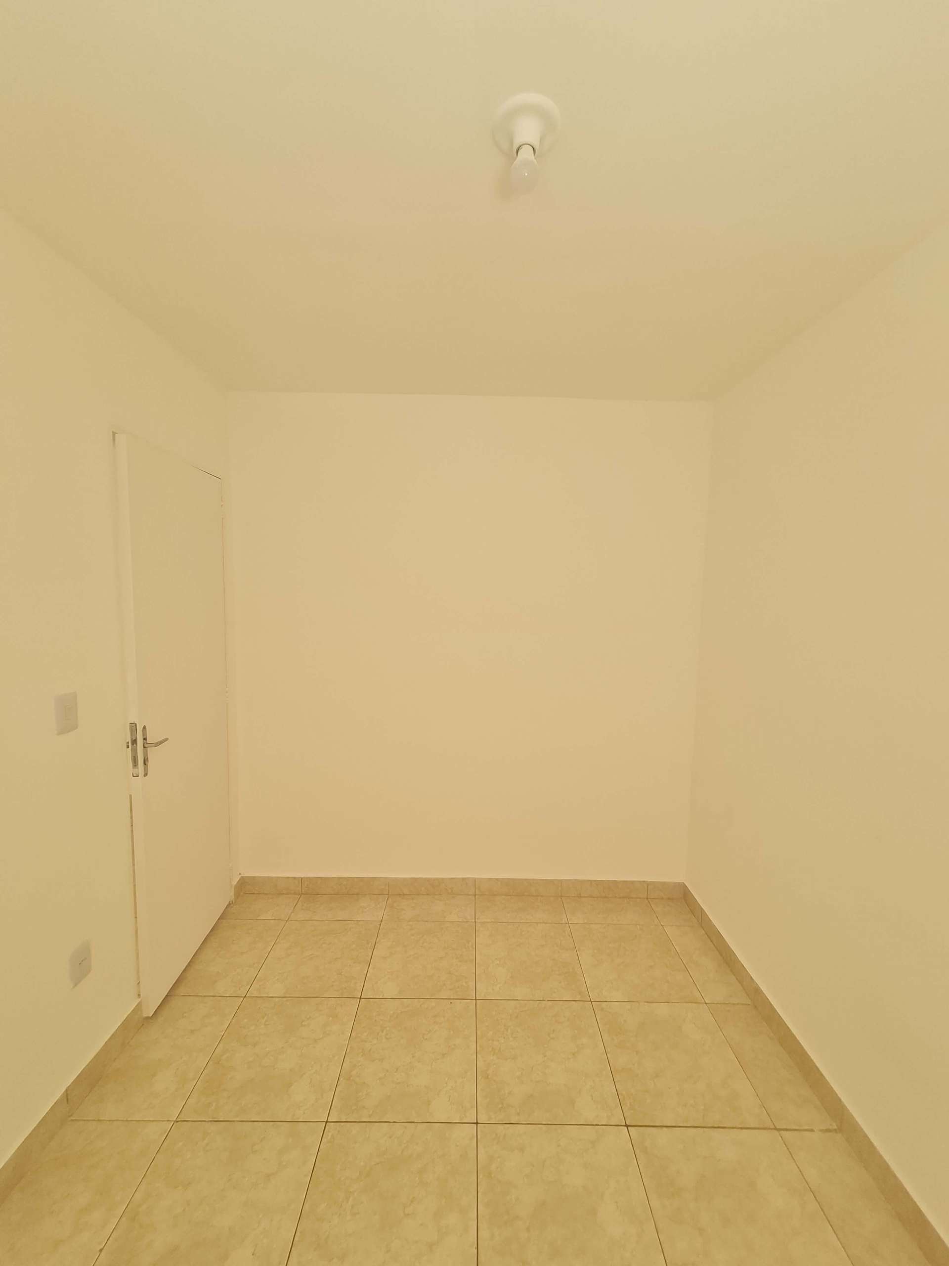 Quarto 1 (frente)_002