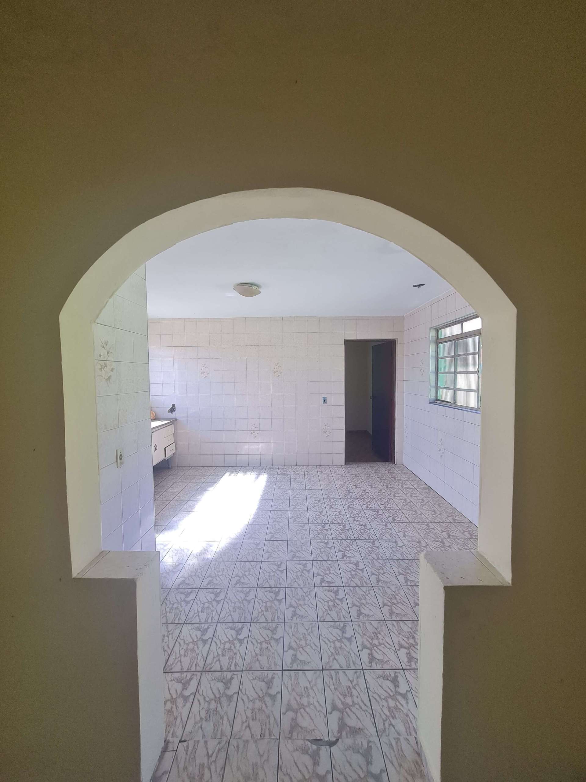 Passagem para cozinha
