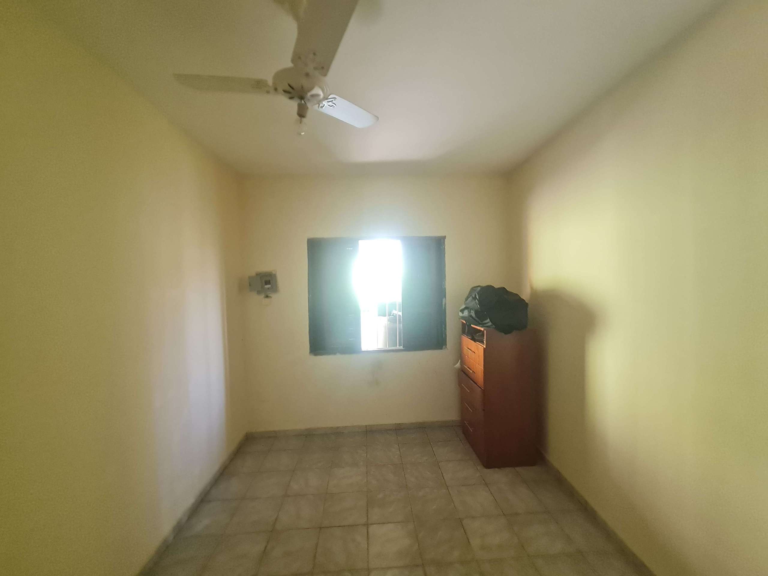 Quarto da frente (casa principal)_001