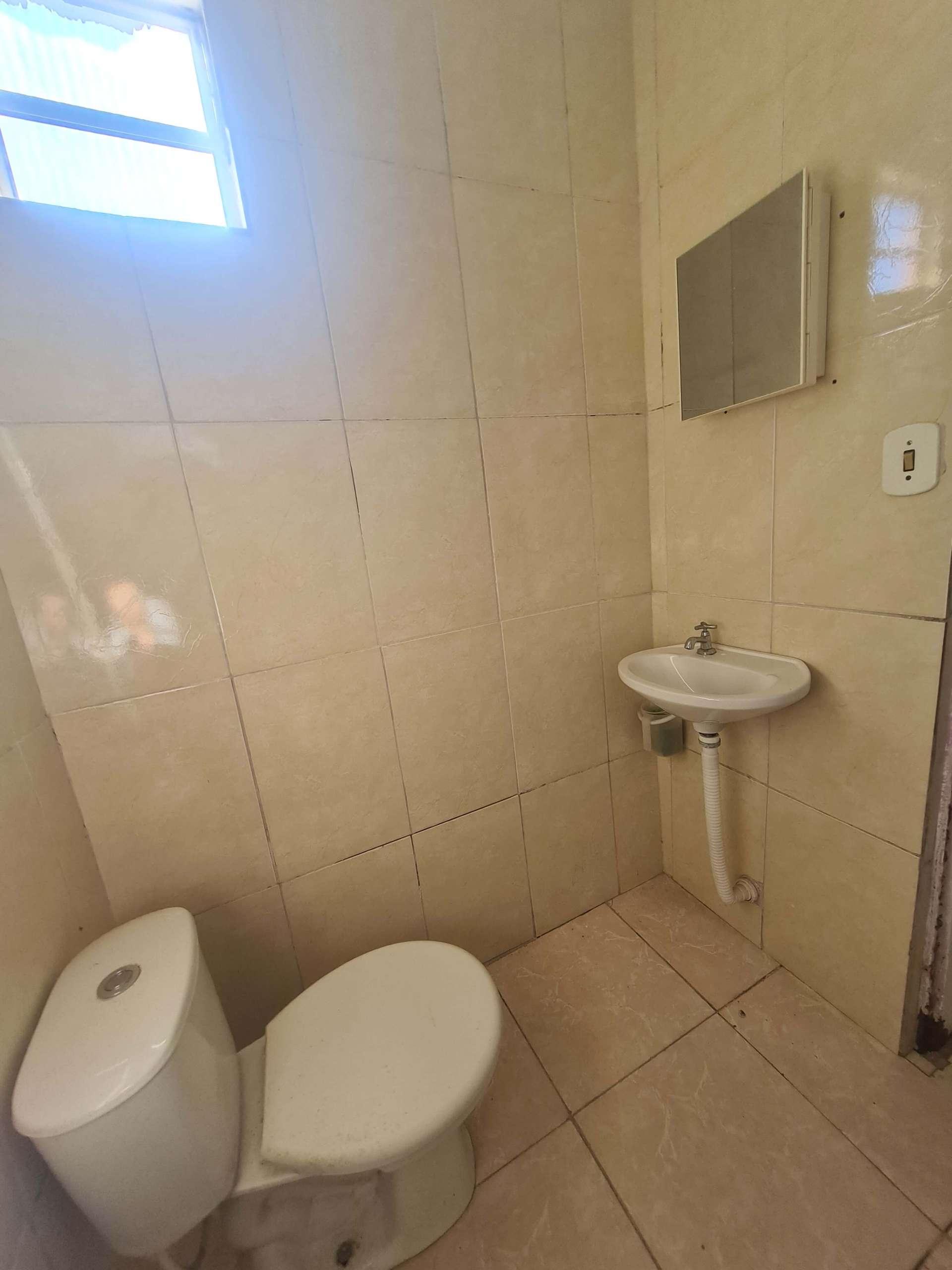 Casa secundária maior, banheiro_002