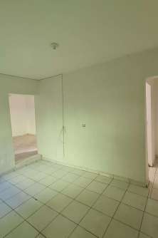 Casa secundária maior, sala_005