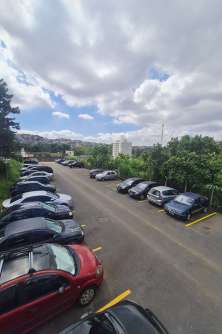 Estacionamento.