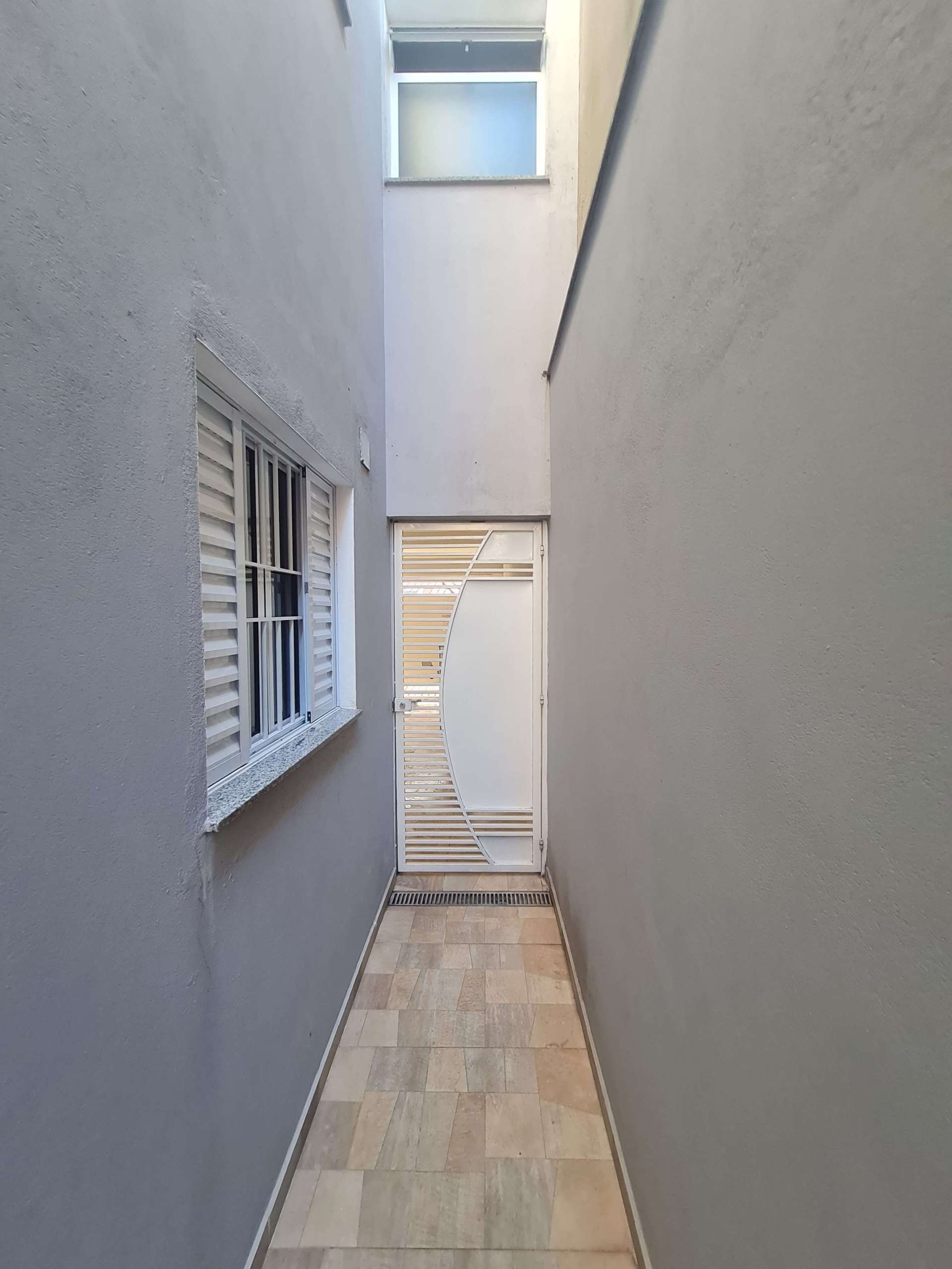Corredor (acesso a casa)_002