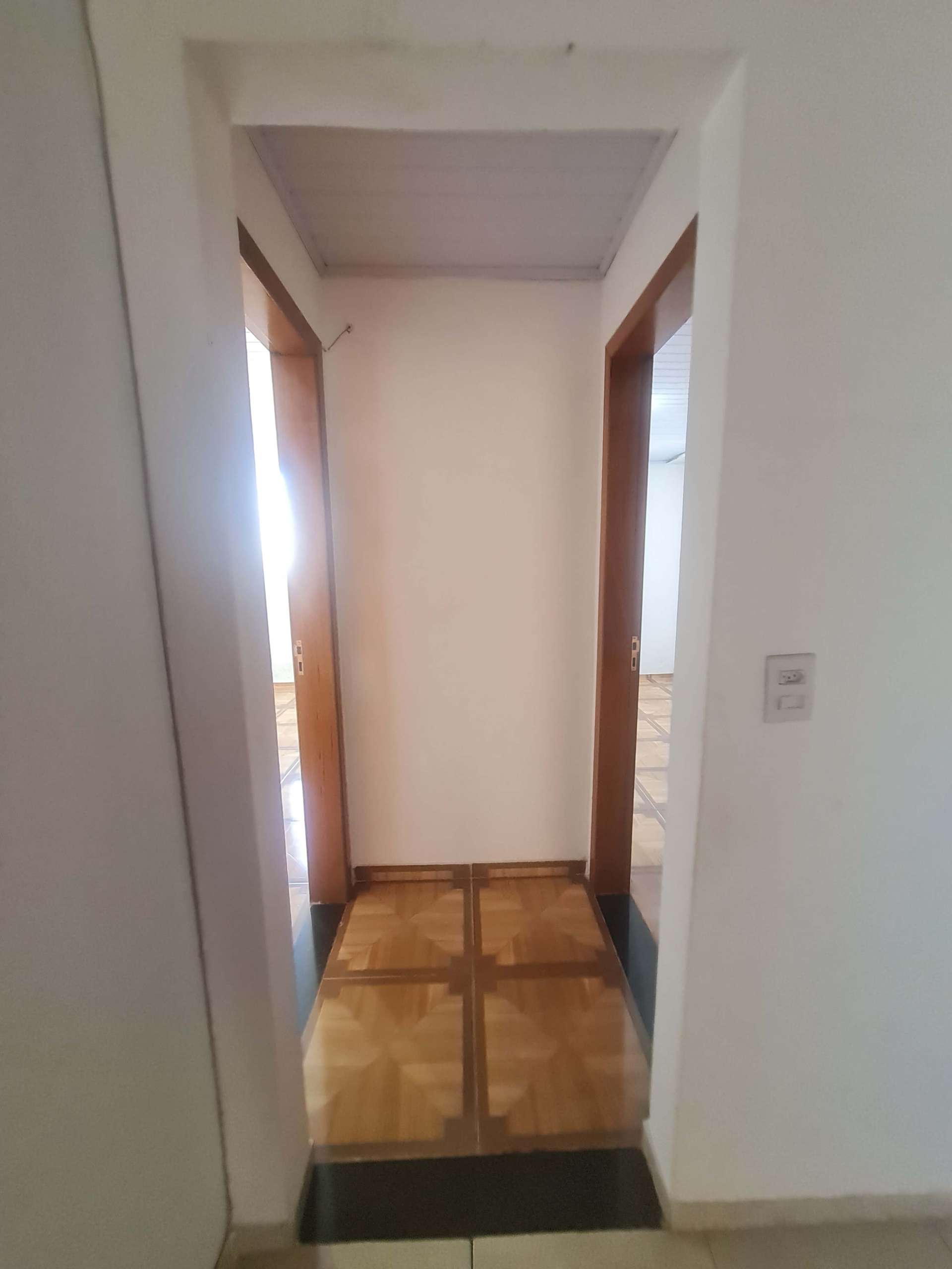 Divisão entre os quartos 2 e 3.