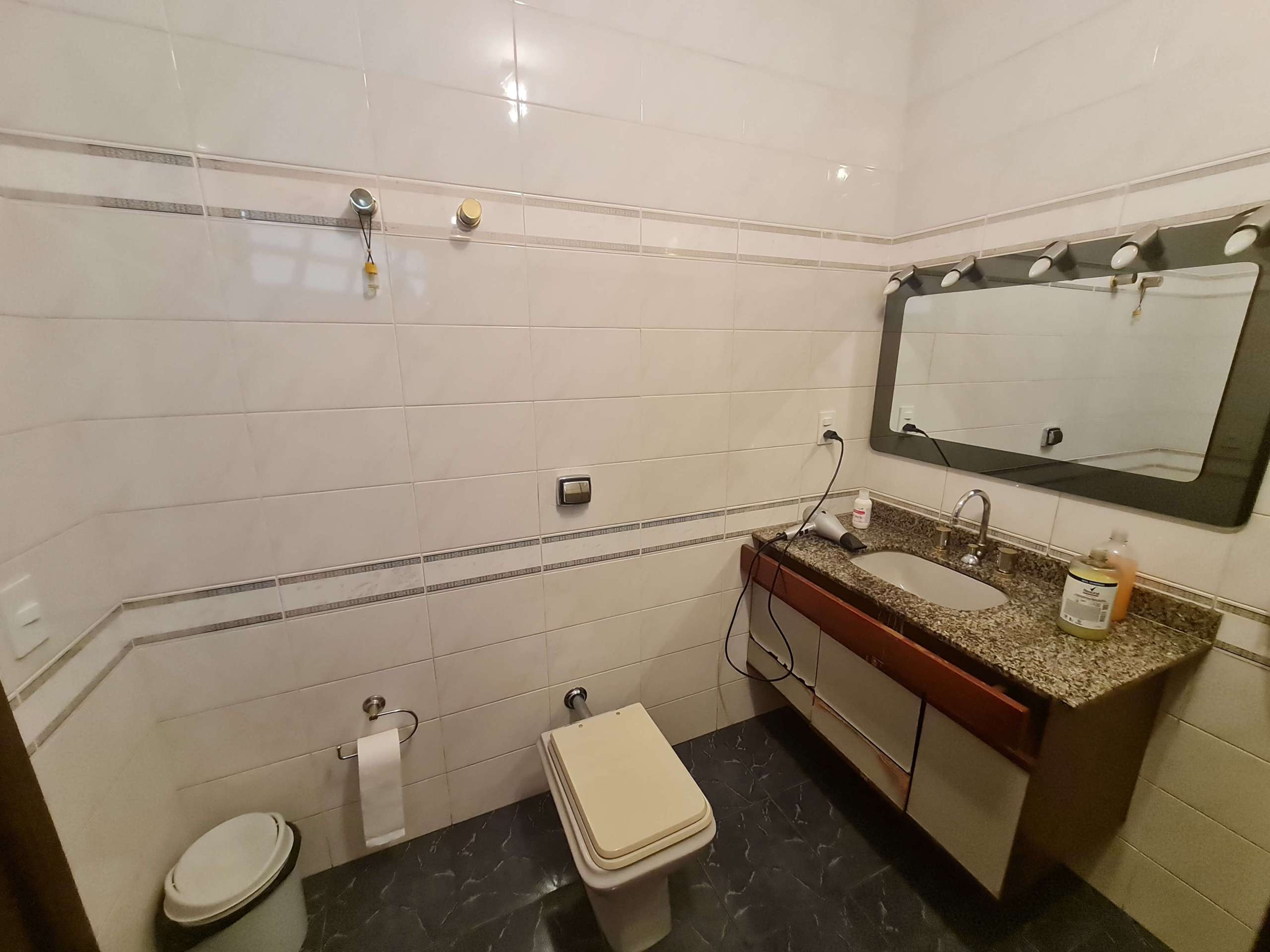 Banheiro (corredor da sala de estar)_002