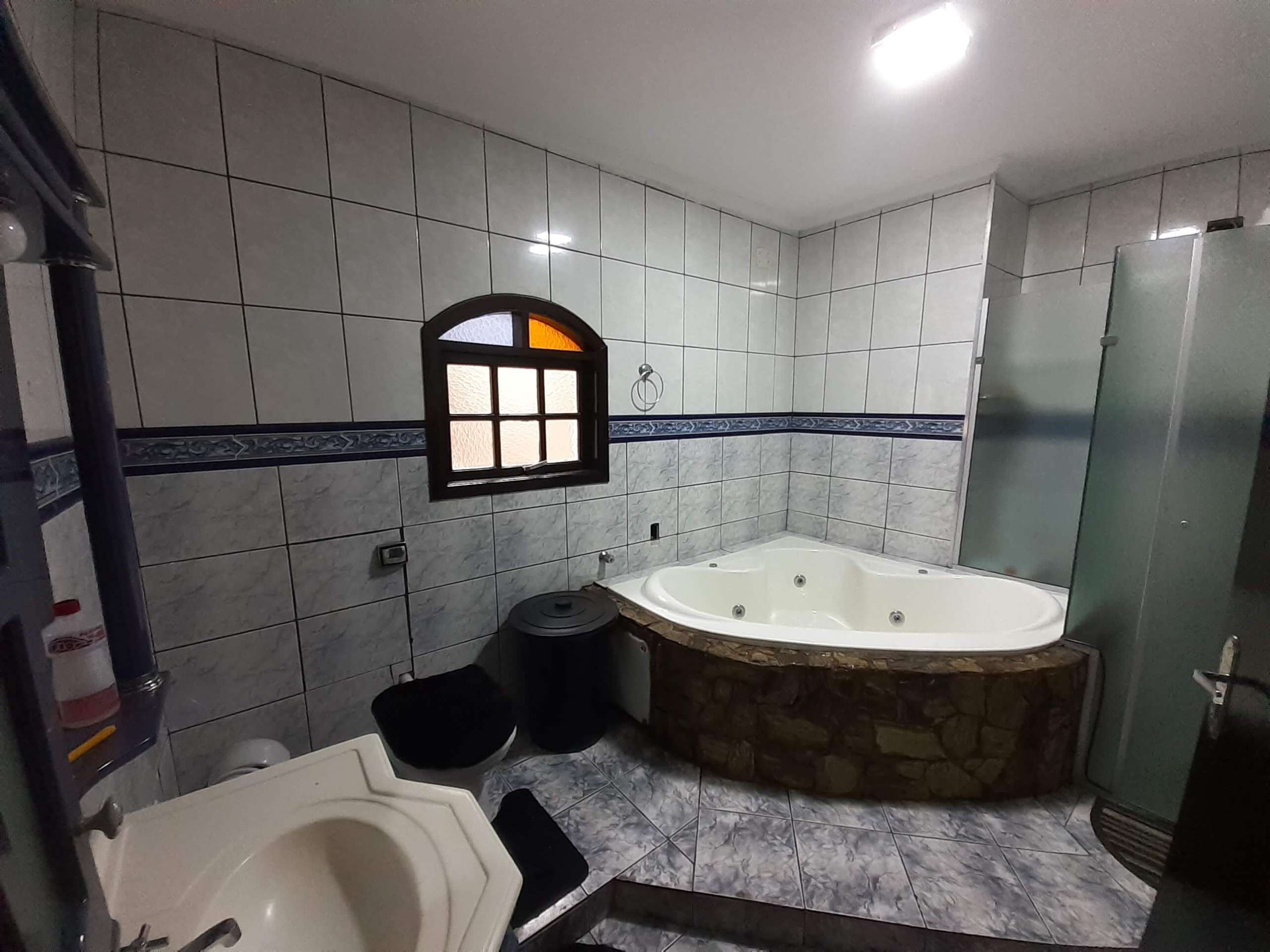 Banheiro suíte 1_003