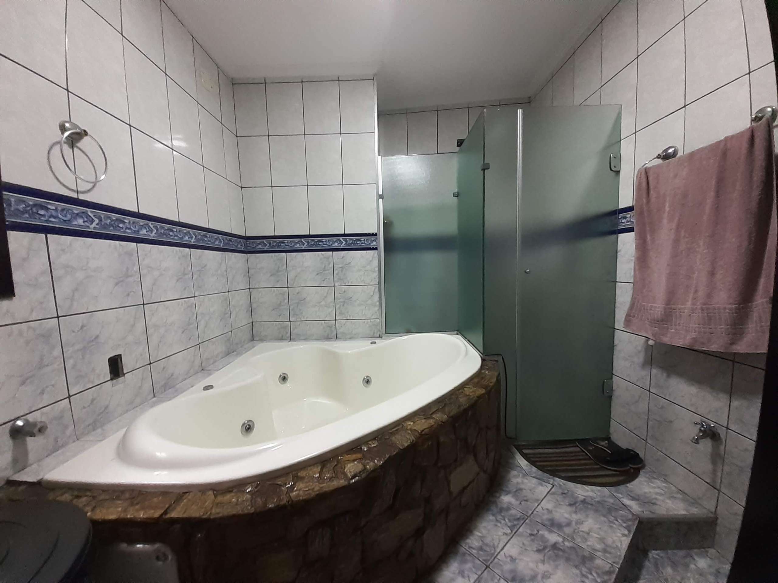 Banheiro suíte 1_002