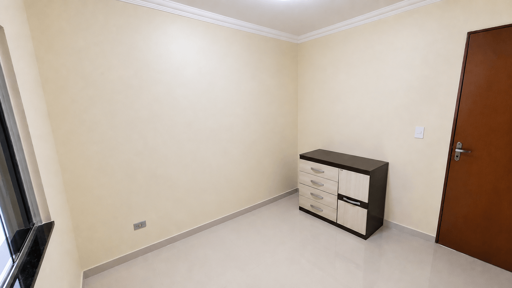 Quarto (frente)_001